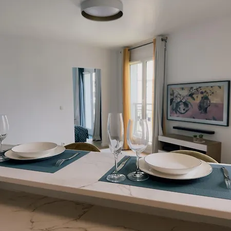 Apartment Palymo La Defense - De Standing Courbevoie